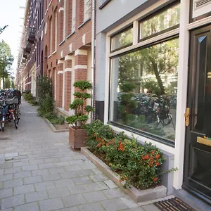 Het Kabinet Bed & Breakfast Amsterdam