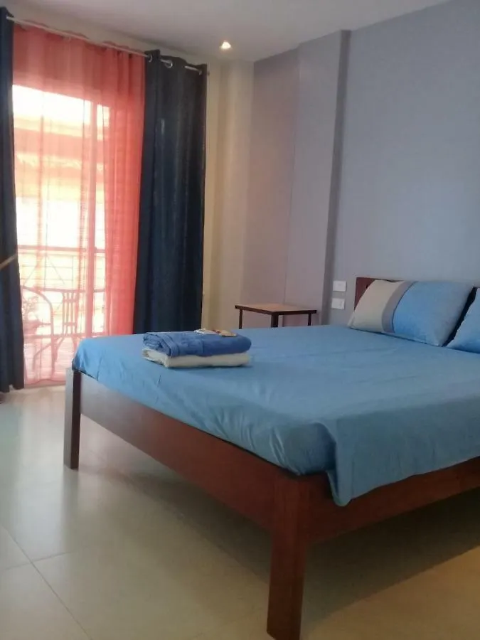 D & B Bluestar Beach Resort Panglao 3*,